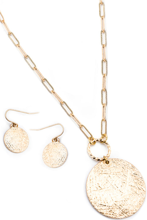 SCRATCH TEXTURED ROUND CASTING PENDANT LOBSTER CLUSTER SHORT CLIP CHAIN NECKLACE EARRING SET