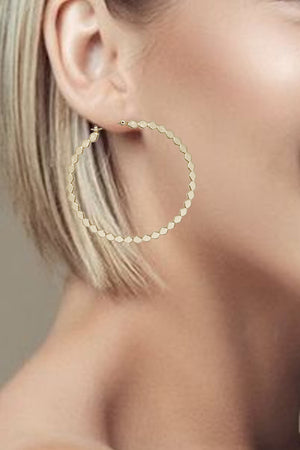 DIAMOND SHAPE PATTERN HUGGIE HOOP  EARRING