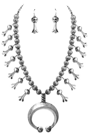 WESTERN CONCHO SQUASH BLOSSOM STATEMENT NECKLACE